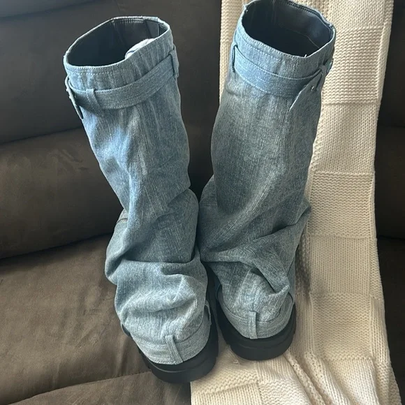 Azalea Wang Denim Cuff Platform Boots. Never Worn!🔥 - Picture 3 of 5